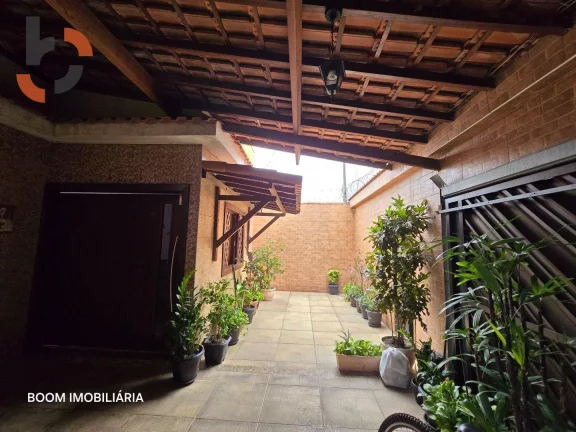 Imagem Casa com 3 dormitórios à venda, 213 m² por R$ 850.000,00 - Califórnia - Nova Iguaçu/RJ