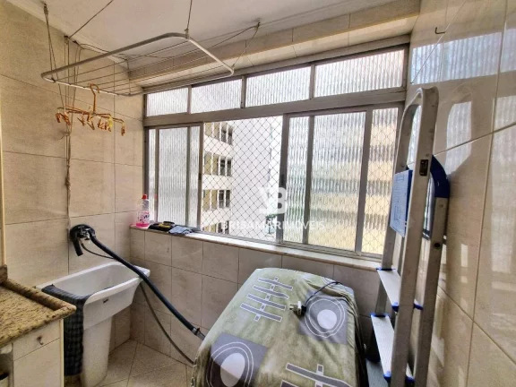 Imagem PITANGUEIRAS- UMA QUADRA DA PRAIA , LOCALZAÇÃO PRIVILEGIADA, GARAGEM.