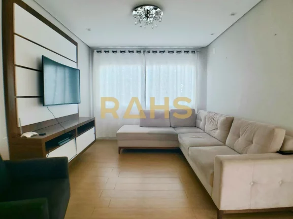 Imagem Belíssimo Sobrado averbado à venda em rua sem saída no bairro Iririú em Joinville SC - 990 mil S...