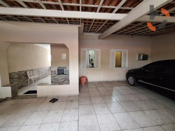 Imagem Casa com 3 dormitórios à venda, 197 m² por R$ 650.000,00 - Caonze - Nova Iguaçu/RJ