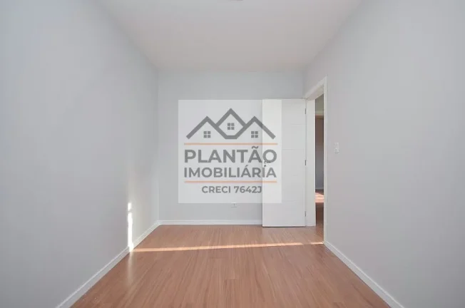 Foto do imóvel: Sobrado em Condomínio a Venda no bairro Uberaba - Curitiba, PR