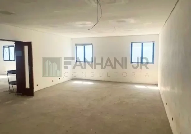Imagem Casa Comercial para Locação em São Paulo-SP, Bairro Jardim América: 8 Salas, 8 Banheiros, 700m² de Área