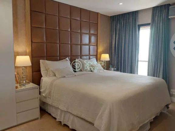 Imagem Area 217m2 Living com 3 ambientes Lareira Sala de jantar Varanda Lavabo 03 quartos 02 suites Cozinha...