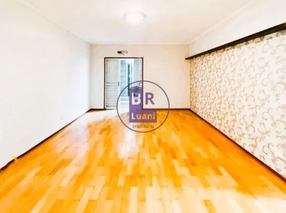Imagem Linda casa alto padrão com ótima localização.