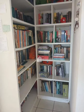 Imagem Apartamento com 3 dormitórios à venda por R$ 250.000 - Piçarra - Teresina/PI