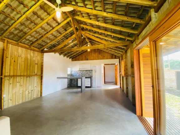 Imagem Casa à venda no bairro Bom Retiro em Paulo Lopes-SC!