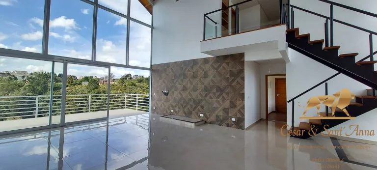 Imagem Casa com 350m² no Alto no Capivari em Campos do Jordão/SP
