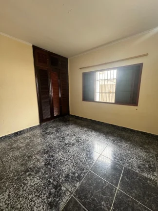 Imagem Casa 7 Dormitórios à Venda com Possibilidade de Permuta ? Balneário Oásis, Peruíbe