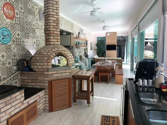 Imagem Casa à Venda em condomínio Fechado, Mobiliada, em Horto Florestal - Ubatuba/SP..