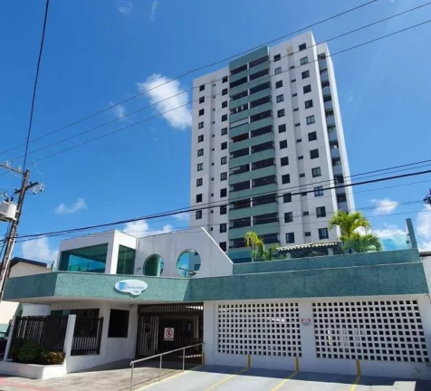 Apartamento à venda no Edifício Denio Goes - 2 Suítes, 125m² - Excelente Localização!