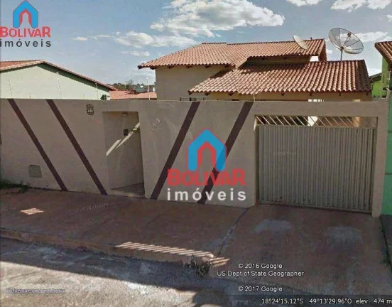 Imagem Casa com 3 dormitórios à venda por R$ 450.000,00 - Karfan II - Itumbiara/GO
