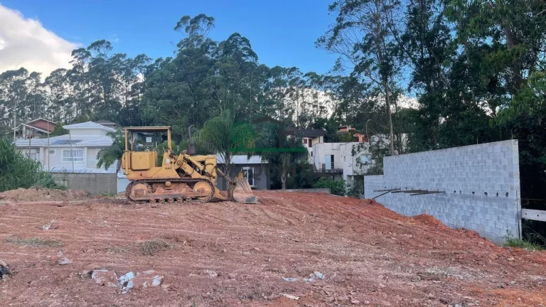 Terreno à Venda, 700 m² em Jardim Idaia - Embu Das Artes