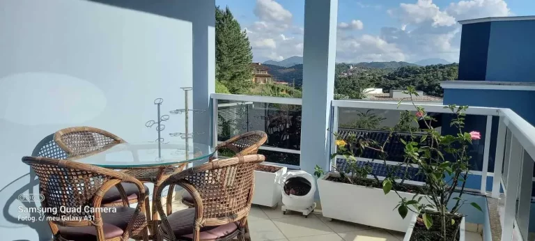 Imagem Cobertura de 3 dormitórios sendo 1 suíte e 3 vagas de garagem no Centro II de Brusque