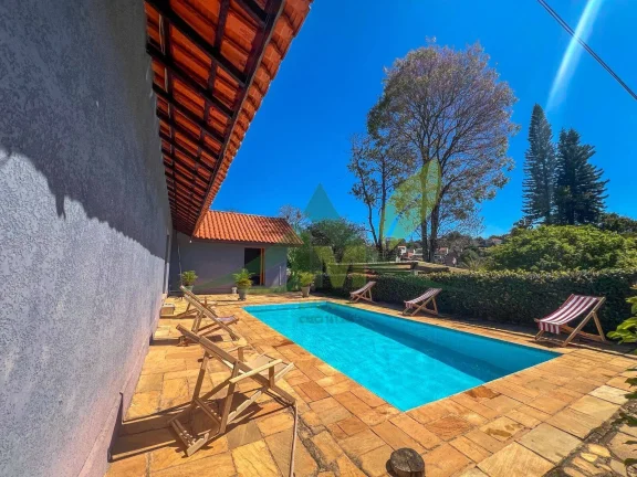 Imagem Ampla Chácara em Atibaia – 3 Dormitórios, Piscina e Casa de Caseiro