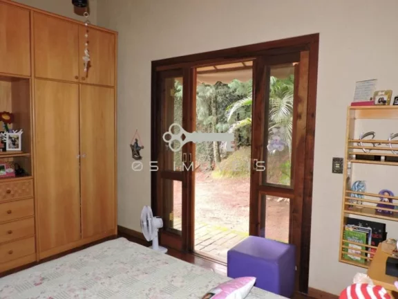 Imagem Espaçosa casa na Chácara Vale do Rio Cotia - Fazendinha - Granja Viana