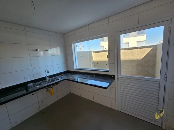 Imagem Imperdível! Casa à venda em São Paulo-SP, Jardim Umuarama: 2 quartos, 2 suítes, 77,85m² de área. Venha conferir!
