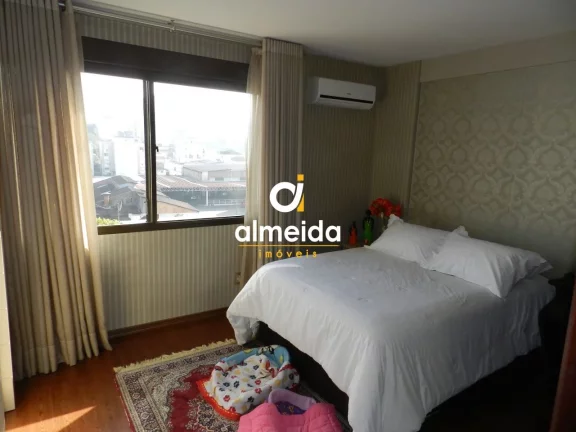 Imagem Cobertura 3 dormitórios à venda Centro Santa Maria/RS