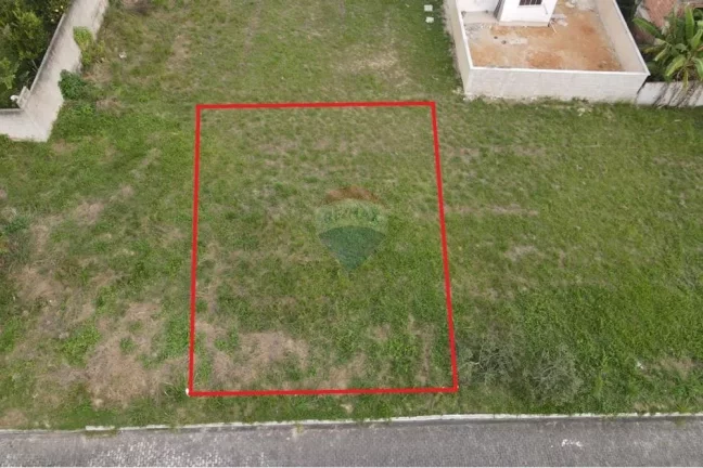 Imagem Terreno em condomínio fechado.