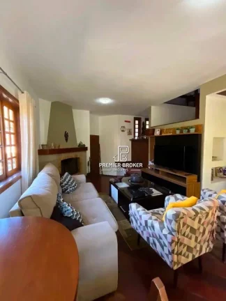 Imagem Casa com 3 dormitórios à venda, 155 m² por R$ 790.000,00 - Quebra Frascos - Teresópolis/RJ