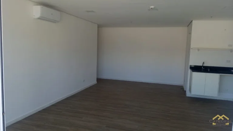 Imagem Sala Comercial para Venda na Avenida 9 de Julho ao lado do Pão de Açúcar