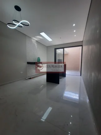 Imagem Vendo Oportunidade na região de Marajoara. Vendo 3 Lindos Novos Sobrados em Campo Grande Região de Marajoara, 120m2 de Área útil, São 3 Dormitórios, 1 Suíte, Escritório, 2 Vagas, Cozinha integrada a Churrasqueira, Rua sem Saída, fechada e restrita aos mor