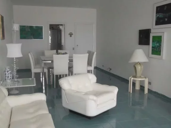 Imagem Praia de Pitangueiras, Frente total para o Mar, Garagem no Prédio, Alto Padrão, Ótimo Lazer, Centrinho a 1 Quadra do Shopping !!
