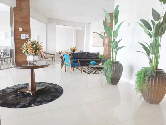 Imagem Apartamento de 2 dormitórios sendo 1 suíte e 1 vaga de garagem no Centro de Balneário Camboriú