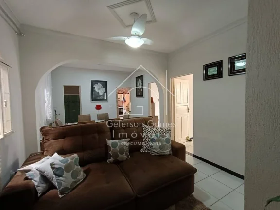 Imagem Casa à venda - Com 5 Quartos - Centro - Mantena - MG