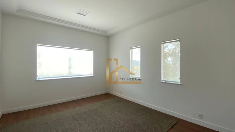 Imagem Casa com 4 suítes em condomínio no Quebra Frascos - Teresópolis-RJ