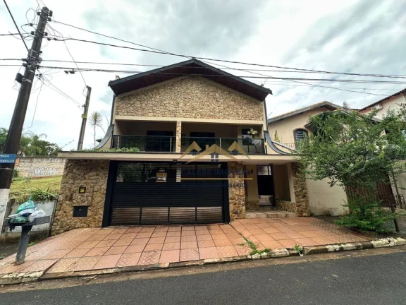 Imagem Casa com 3 dormitórios à venda, 209 m² por R$ 700.000,00 - Chácara Junqueira - Tatuí/SP