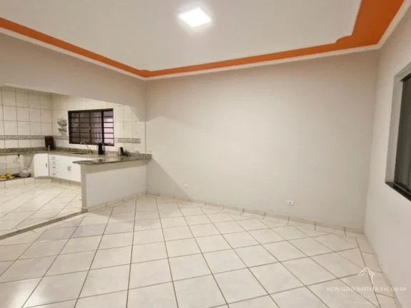Imagem Casa térrea cômodos amplos com ótima localização na Vila Nasser
