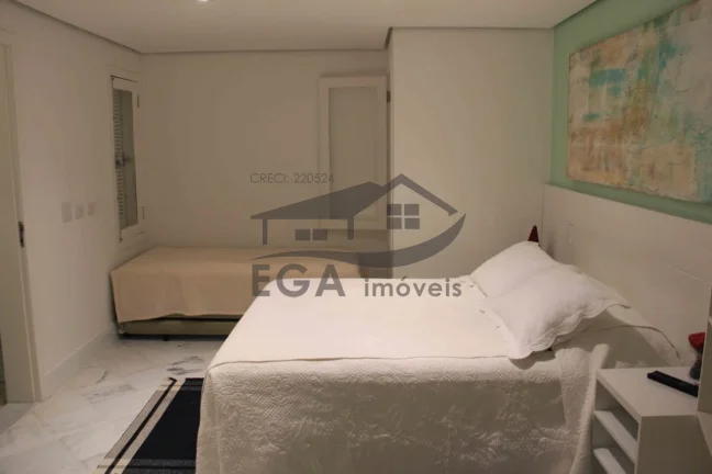 Imagem Casa Avenda Em Condominio de Alto Padrão