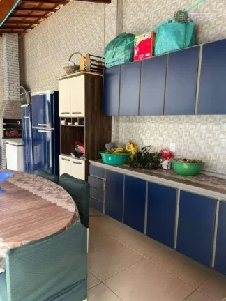 Imagem Casa com 5 dormitórios à venda, 200 m² por R$ 960.000,00 - Tupi - Praia Grande/SP