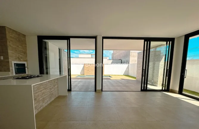 Imagem Casa de Alto Padrão com 5 Suítes, Piscina e Infraestrutura Completa

Apresentamos uma casa de alto...