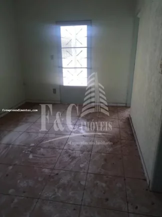 Imagem Casa para Venda em Iracemápolis, Centro, 2 dormitórios, 1 banheiro, 2 vagas