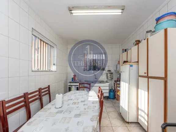 Imagem Casa Comercial à Venda em São Paulo - Bairro Saúde: 2 Salas, 6 Banheiros, 2 Vagas de Garagem, 400m² de Área.