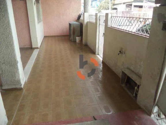 Imagem Oportunidade no Centro de NI: Casa Térrea com 2 Vagas a Pé do Calçadão