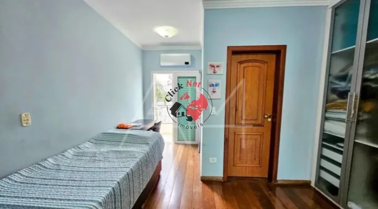 Imagem Luxuoso Sobrado à Venda no Condomínio Swiss Park – 457m² de Sofisticação e Conforto