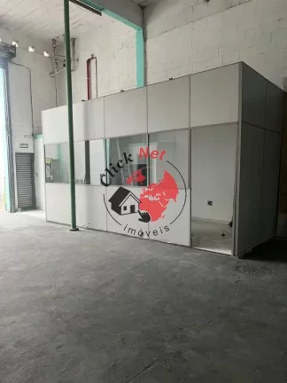 Imagem Galpão em local estratégico.400m² de área útil com WC masculino, feminino e escritório, Vila guiomar , Santo Andre