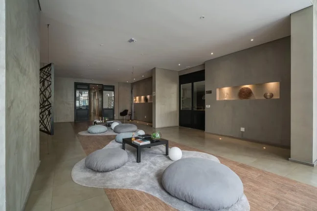 Imagem Studio de Luxo para Locação em Condomínio na Bela Vista, São Paulo-SP: 1 Quarto, 2 Salas, 1 Banheiro, 1 Vaga de Garagem!