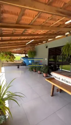Imagem Sobrado moderno Condomínio Pontal do Lago, 3 dormitórios sendo 1 suíte, linving 3 ambientes, Delfinópolis - MG