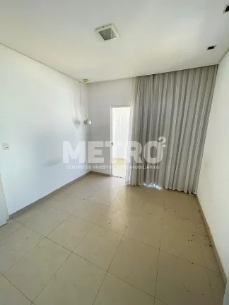 Imagem Casa à venda no Cond. Summerville com 4 quartos, sendo 3 suítes, PETROLINA - PE