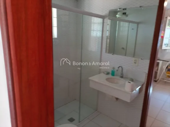 Imagem Apresentamos esta chácara encantadora à venda em Valinhos, perfeita para quem busca qualidade de v...