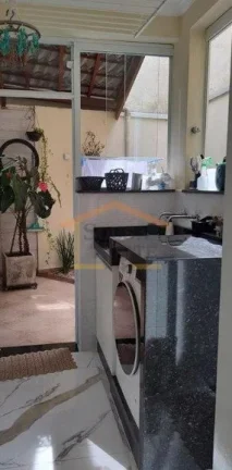 Imagem Sobrado lindo e totalmente reformado por dentro, com acabamento moderno e cheio de armários planeja...