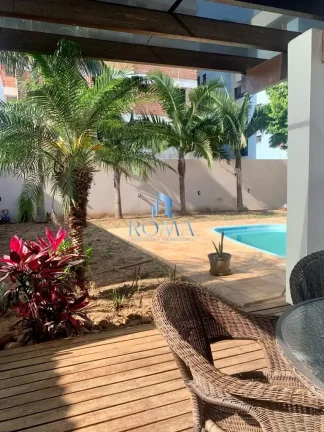 Imagem Casa 4 dormitórios à venda Camobi Santa Maria/RS