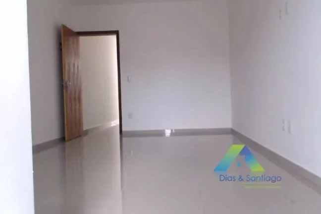 Imagem Casa com 3 Quartos e 3 Banheiros à Venda, 120 m² por R$ 598.000 em Jardim Maria Estela/SP!
