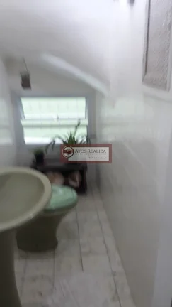Imagem Sobrado com muito espaço, 4 dormitórios, 2 suítes, 2 Vagas.