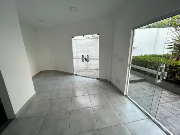 Imagem Casa comercial para locacao na ponta do farol