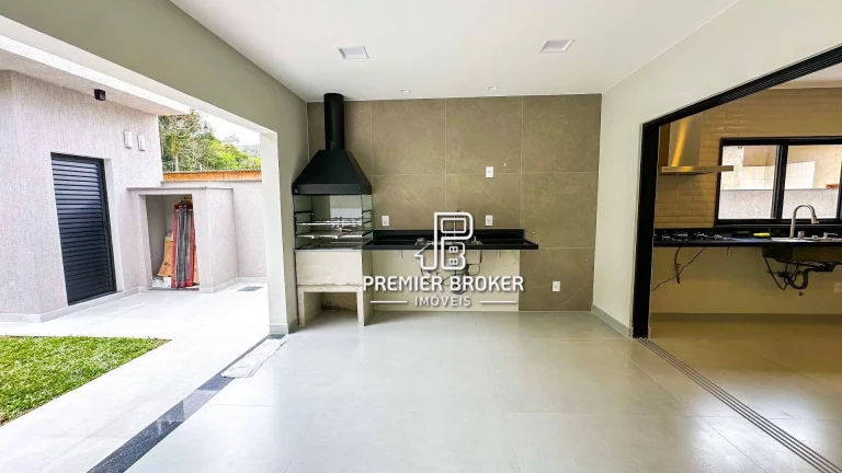 Imagem Casa com 3 dormitórios à venda, 200 m² por R$ 1.490.000,00 - Vale do Paraíso - Teresópolis/RJ