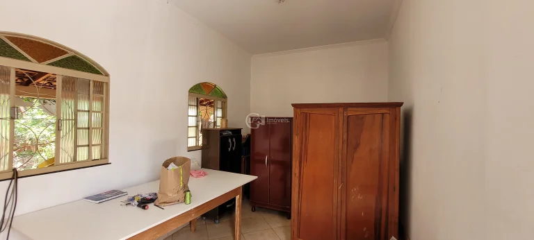 Imagem Residência de Luxo à Venda em Campo Grande-MS: 4 Quartos, 1 Suíte, 222m² no Parque Residencial Rita Vieira